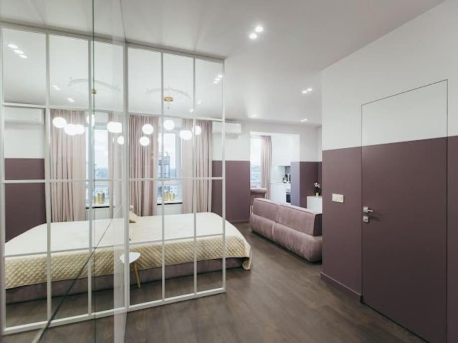 Atlant Luxury Apartments On Golovna Навпроти Тц Депот, Безконтактне Заселення Tjernivtsi Exteriör bild